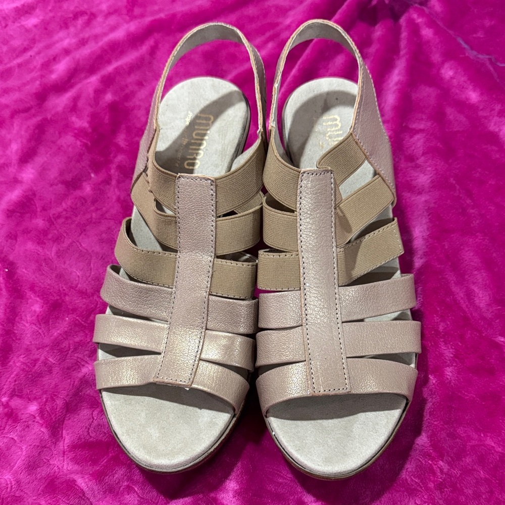 Women's Beige Strappy Sandals